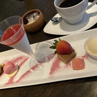 XEX TOKYO / Salvatore Cuomo Bros. - 