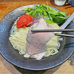 町田汁場 しおらーめん進化 - 鶏胸肉チャーシュー