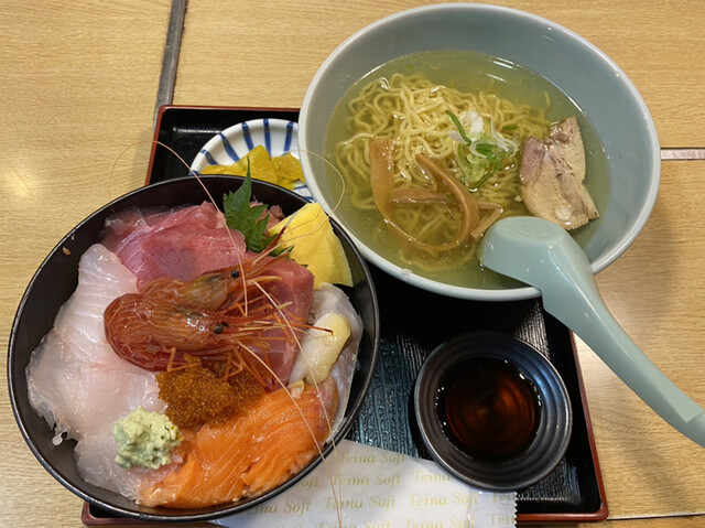 すみれ 小平町その他 海鮮丼 食べログ