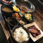 Sumibiyakiniku Suteki Kojon - 