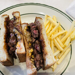 シェイク ツリー ダイナー - 