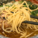 横浜ラーメン 北村家 - ストレートな麺