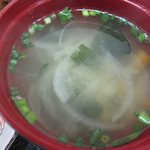 惣菜 おか - 味噌汁も野菜がたっぷり