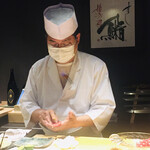 姫沙羅 - 「魚米旨」を握るご主人