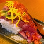 個室 まぐろの中落ち100円の居酒屋 まぐろんち - 