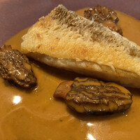 レグリエ - 長崎県産甘鯛のポワレ、カレーソース