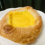 Boulangerie Artisan'Halles - ① 240円：パティシエール