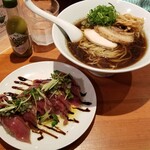 麺屋 六感堂 - 鰹焼きあら出汁ラーメン＋もち鰹の創作握り鮨