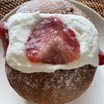 ビストロモナミ - 苺は冷凍の苺です