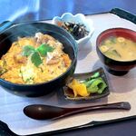 瀬戸大橋カントリークラブ - 料理写真:阿波尾鶏と拘り玉子の親子丼