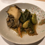 うを徳 - 佐渡のとこぶし、京都万願寺とうがらしと桜エビとそら豆の山椒炊き