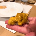 うを徳 - 紫雲丹のにぎり