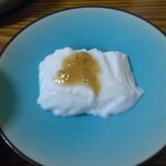 うなぎのやまぐち - ぷるんぷるんのお豆腐