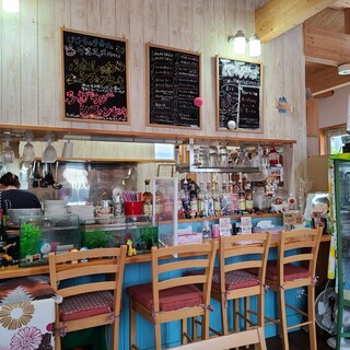 ジジチャリカフェ_2