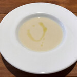 アンティカ トラットリア クロノ - Pranzo B
            本日の前菜3種とスープ(新玉ねぎのスープ)
