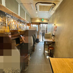 カレーは飲み物。（壺） - 店内1番奥から