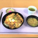 ミールマックス - カツ丼（税込520円）