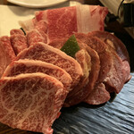 和牛焼肉食べ放題　肉屋の台所 - 