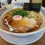 中華そば桐麺 - 料理写真:中華そば(780円、斜め上から)