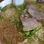 江ちゃんラーメン - ゴマとニンニクでカロリーオフ(^ω^)