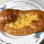 Bread Factory パン工場 - こんがりチーズパン