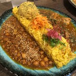 半月 - 料理写真:2種盛り　ライスLサイズ980円+ポテサラ120円