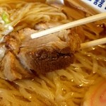 二代目 おやじの店 昌 - ラーメン：チャーシューの厚み