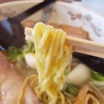 ファミリーレストラン 若鶴 - 麺リフト