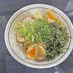 麺屋よしひで - 「醤油まぜそば（にんにく有）」¥730