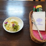 花の木珈琲店 - ランチＡのサラダ