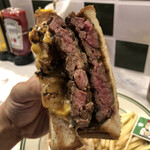 シェイク ツリー ダイナー - 『倍chopped steak sandwich¥2650』
