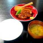 お食事処かまの - 豚角煮ごはん　￥1500