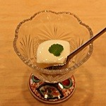 日本料理　百屋 - 梨のコンポートゼリー寄せ
