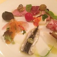 リストランテ ラ チャウ - 前菜。彩りも味もバランス良し。