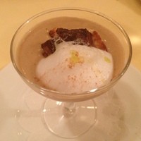 リストランテ ラ チャウ - フォアグラとポルチーニ茸のスープ。一見冷たそうですが温かい☆