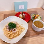 ダイニング&スイーツ かおり食堂 - たらこパスタランチ