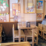 サバイディー タイ&ラオス料理 - 店内の様子