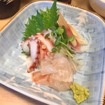 すみれ - 真鯛昆布じめ＆タコ盛り合わせ700円