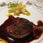 アピシウス - 鴨のフォアグラのポアレとセロリラーヴのパッションフルーツ風味（相方チョイス）