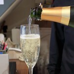 トリワイン ＰＩＫＯＳＨＨＨＵ - スパークリング