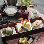 天ぷら つな八 - 季節メニュー　小箱と季節の天ぷら膳