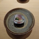 鮨 唐島 - イワシの海苔巻き