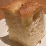 グットドール・クラッティーニ　丸の内 - フォカッチャ；アップ