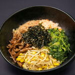 Yakiniku Horumon Yashichi - 