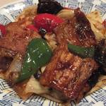 福建家庭料理 旬の香 - 「ホイコーロー」：豆瓣醤を使って、雄々しさと香りに満ち溢れてコク豊か♪