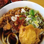 一〇そば - 輪切りの唐辛子投下