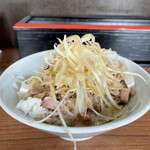 家系ラーメン みさき家 - チャーシュー丼300円