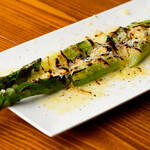 Cheese grilled asparagus