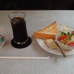 喫茶・食事 かんじ - ホットコーヒー（モーニングサービス付き）450円