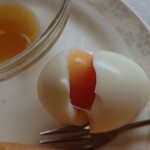 喫茶・食事 かんじ - 茹で卵は普通な茹で具合